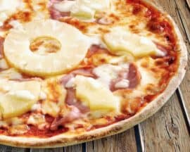 Pizza z ananasem jest zakazana w Night City!