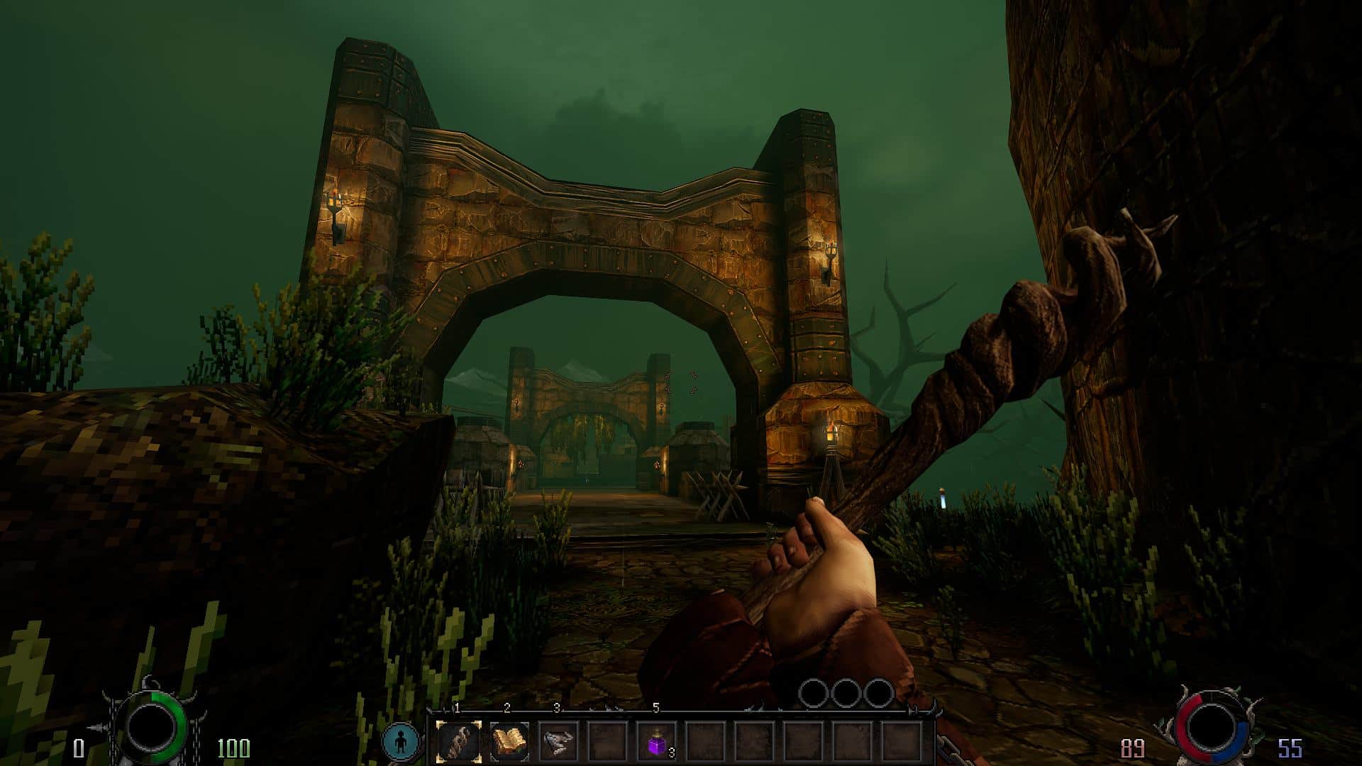 Graven recenzja gry; bohater trzyma w ręce laskę, w tle widoczny most