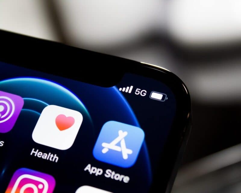 Iphone, ikonka App Store - Apple usuwa Fortnite