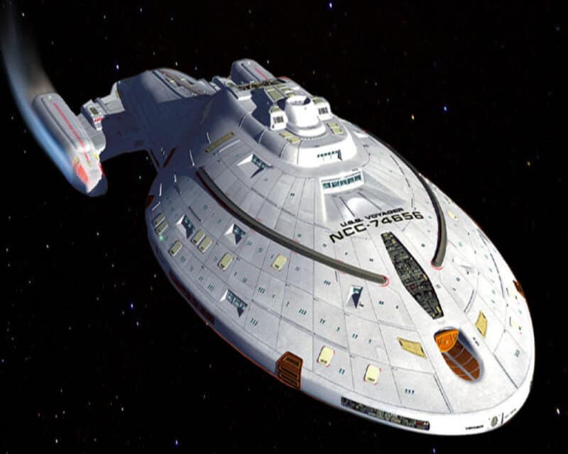 Gry Star Trek na GOG.com - na obrazku statek gwiazdny U.S.S Voyager