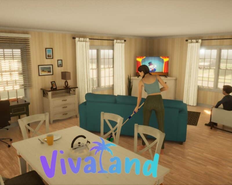 logo Vivaland, to symulator życia, na zdjęciu widać kobietę sprzątającą salon z kanapą i stołem z krzesłami, pomieszczenie jest jasno pomalowane i oświetlone światłem dziennym zza okien