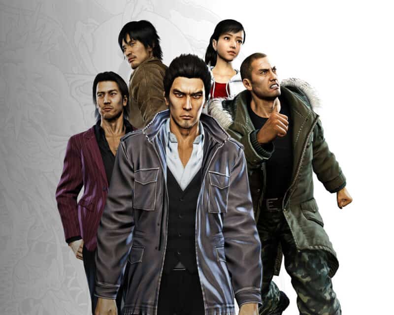 Grafika przedstawiająca pięć postaci. Na przodzie w centrum znajduję się mężczyzna w szarej kurtce. Za nim po lewej stronie widoczny jest mężczyzna w bordowym garniturze oraz drugi mężczyzna w brązowej, skórzanej kurtce. Po prawej stronie widać mężczyznę w zielonej, zimowej kurtce i spodniach moro oraz dziewczynę w białej bluzie.