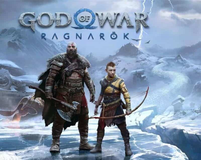 brodaty mężczyzna z toporem stoi koło młodego chłopaka z łukiem, na górze napis God of War Ragnarok