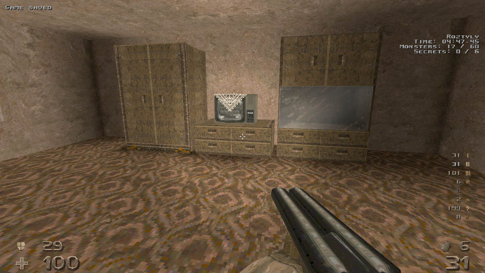 Meble z pilśniowej płyty, telewizor przykryty serwetką i dywan pamiętający dwudziestolecie międzywojenne. Zupełnie jak u babci.