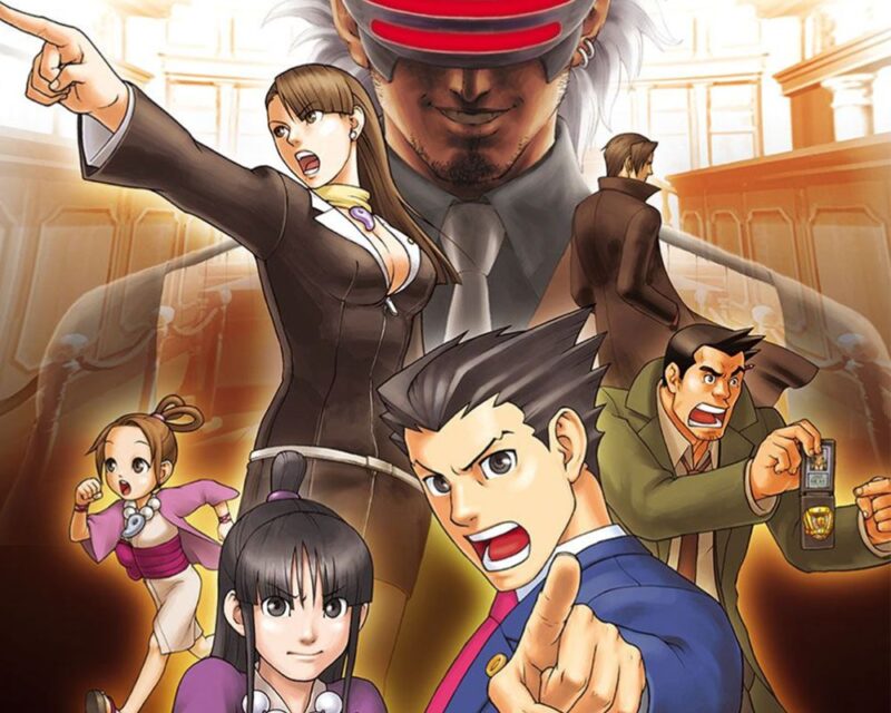 grafika promująca grę Phoenix Wright: Ace Attorney – Trials and Tribulations, widzimy na niej najważniejsze postaci trzeciej części gry: mężczyznę w niebieskim garniturze i szpiczastych włosach, krzyczącego sprzeciw i pokazującego palcem w stronę oglądającego zdjęcie, kobietę w fioletowych szatach i czarnych włosach spiętych w mały bun na czubku głowy, dziewczynkę w fioletowych szatach biegnącą przed siebie, mężczyznę w zgniłozielonym płaszczu pokazującego swoją odznakę, kobietę w garniturze pokazującą gdzieś palcem i krzyczącą sprzeciw, mężczyznę odwróconego tyłem do kamery w czarnym płaszczu, w tle zaś widać białowłosego mężczyznę, połowę twarzy, w tym oczy zasłania mu metalowa maska z czerwonymi paskami, uśmiecha się złowrogo