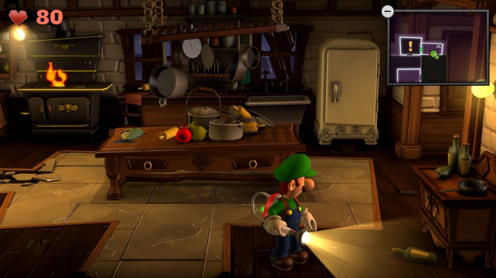 Screen z gry Luigi's Mansion 2 HD – scena w kuchni, na pierwszym planie Luigi