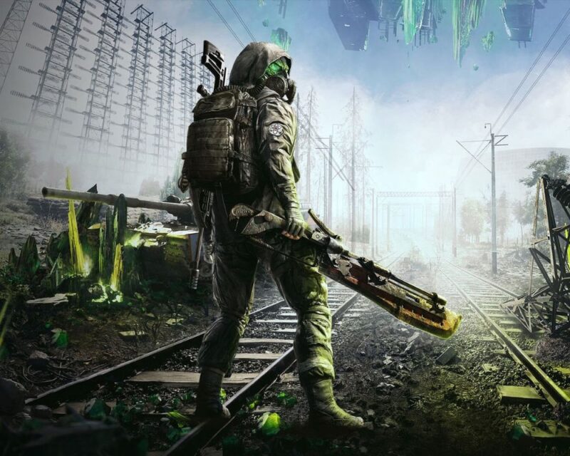 Postać z bronią w skafandrze na tle wieżowców i nieba