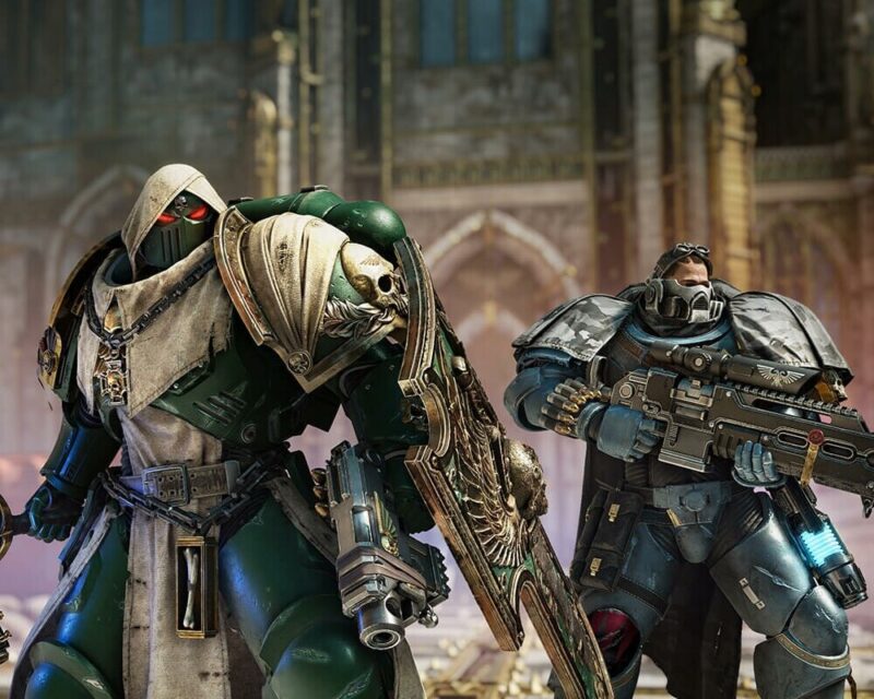 Postacie dwóch zamaskowanych strzelców z nowej gry Warhammer 40,000 Space Marine 2, której wymagania sprzętowe nie będą wcale tak straszne, jak myśleliśmy