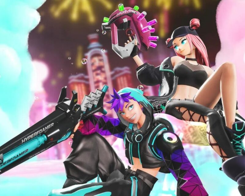 grafika promująca grę foamstars, przedstawia dwie postaci, jedna w czarnym stroju, z czarnym karabinem i fioletowymi włosami, siedzi na ziemi, nad nią siedzi różowowłosa dziewczyna z czapką, pistoletem i w czarnym stroju