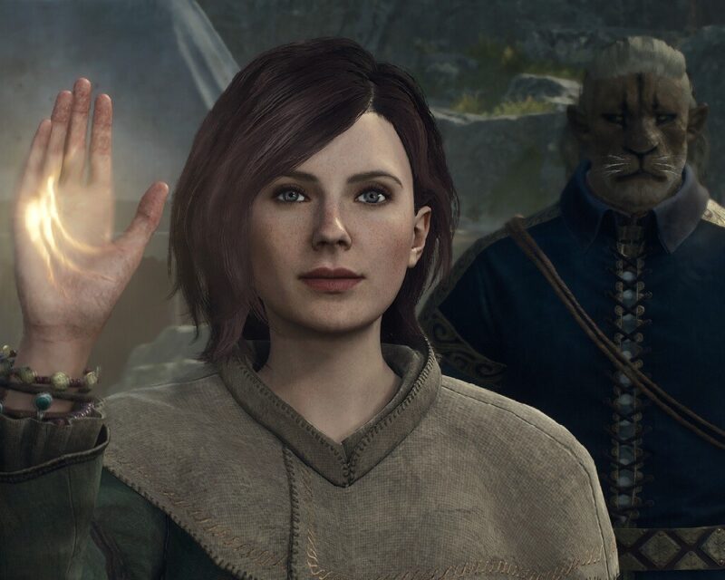 Kobieca postać z Dragon's Dogma 2 podnosząca dłoń świecącą jasnym światłem, ostatnia aktualizacja gry dodała m.in. język polski.