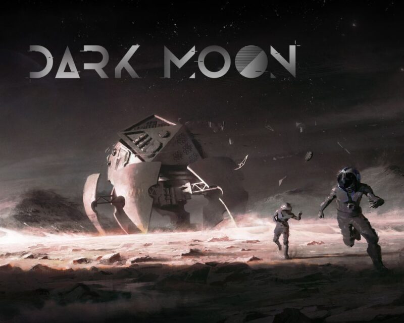 Para kosmonautów uciekająca do schronienia przed burzą. Baza znajduje się na księżycu. Kolorystyka jest w odcieniach szarości.