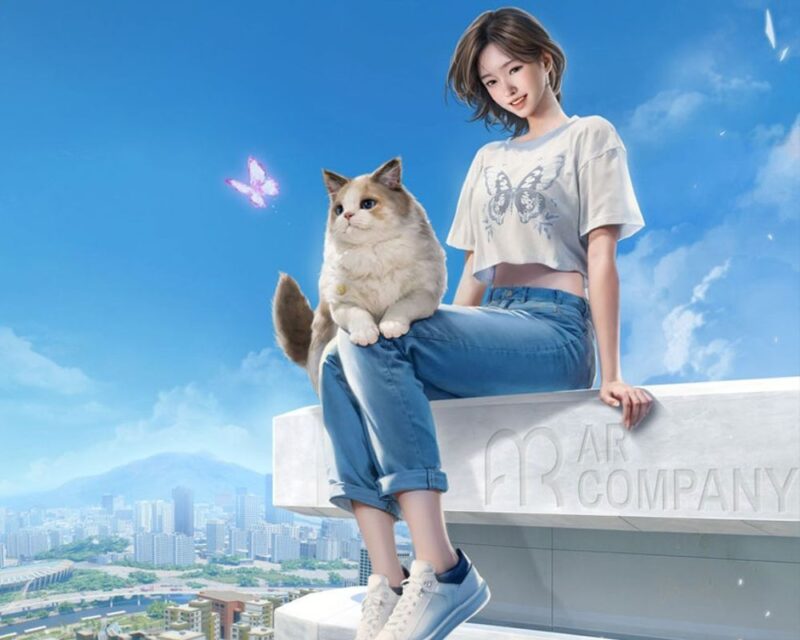 Na obrazku dziewczyna siedzi na betonowej konstrukcji z napisem „AR COMPANY”, a obok niej leży puszysty kot. W tle widać miasto, błękitne niebo i unoszącego się fioletowego motyla.