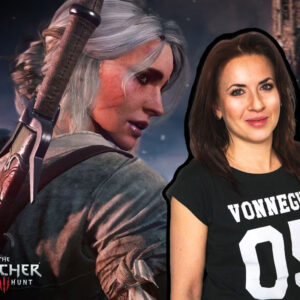 Wywiad z okazji 10 rocznicy gry Wiedźmin 3: Dziki gon. Na oficjalnej grafice białowłosa Ciri, ze swoim mieczem. Dodatkowo dołączone zdjęcie rudowłosej Karoliny Stachyry, scenarzystki i quest designerki gry Wiedżmin 3, która udzieliła wywiadu.