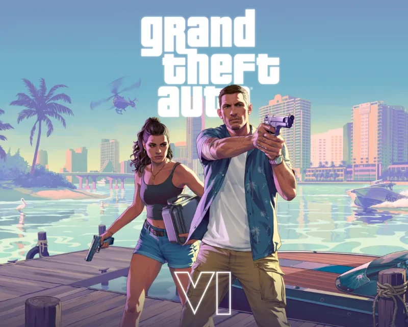 Ilustracja promująca grę Grand Theft Auto VI – Lucia Caminos i Jason Duval z bronią w rękach stoją na molo w tropikalnym Vice City. W tle nowoczesne wieżowce, policyjna motorówka oraz helikopter.