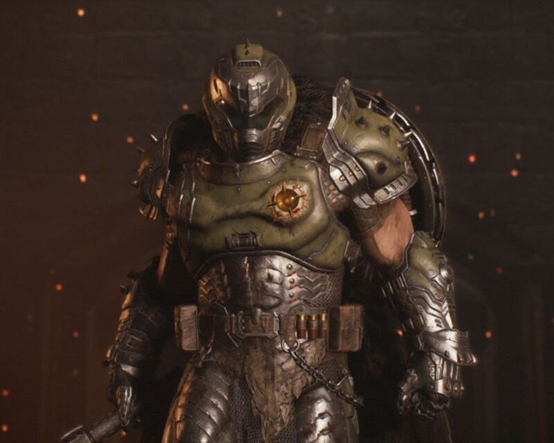 Doom Slayer stojący w płomieniach