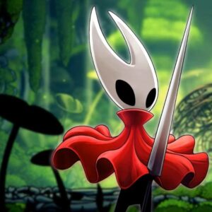Ilustracja z gry Hollow Knight: Silksong. Na pierwszym planie postać Hornet w białej masce i czerwonej pelerynie, trzymająca długą igłę niczym włócznię. Tło przedstawia zielony, bajkowy las pełen roślinności i cienistych kształtów.