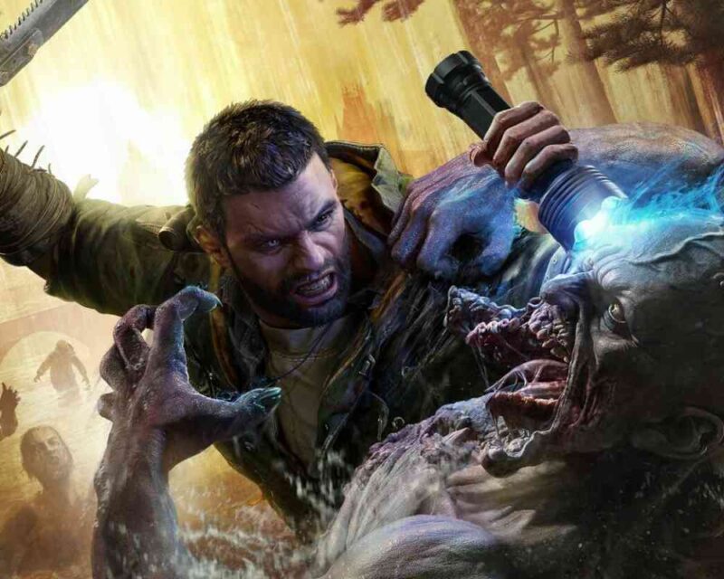 Mężczyzna walczy z agresywnym zombie, celując w jego głowę latarką emitującą niebieskie światło. Grafika pochodzi z gry "Dying Light: The Beast".