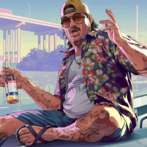 Na obrazku widoczny jest mężczyzna w średnim wieku, siedzący na masce lub dachu pojazdu, na tle mostu/wiaduktu i jasnego nieba o zachodzie słońca. Ma on na sobie kwiecistą koszulę z krótkim rękawem, białą koszulkę, niebieskie krótkie spodenki oraz sandały. Na głowie ma czapkę bejsbolową z daszkiem założoną tyłem na przód, a na oczach duże okulary przeciwsłoneczne. Mężczyzna ma długie, lekko przetłuszczone włosy i wąsy. W prawej dłoni trzyma małą butelkę z jasnym napojem, prawdopodobnie piwem lub drinkiem, a lewą ręką wykonuje gest. Jego ramiona i nogi są pokryte licznymi tatuażami przedstawiającymi różne motywy, w tym rekiny.