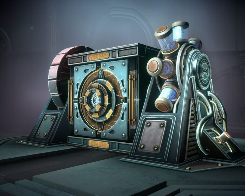 Fragment gry logicznej Boxes - Lost Fragments, przedstawiający realistyczną scenę z zagadkowym mechanizmem – na środku stoi ozdobna metalowa skrzynia-maszyna z okrągłą zamkniętą klamrą i dekoracyjnymi elementami, a obok rozstawione są cylindryczne komponenty lub fragmenty urządzenia, całość osadzona na stole w przyciemnionym, eleganckim wnętrzu.