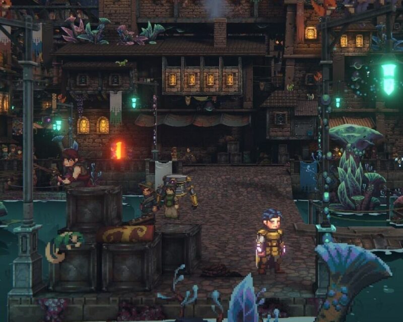 Na obrazku postać niebieskowłosego rycerza w złotej zbroi stoi na kamiennym nabrzeżu w tętniącym życiem, wielopoziomowym mieście fantasy, gdzie obok innych postaci i małego robota otaczają go świecące, egzotyczne rośliny, drewniane budynki z lampionami oraz liczne skrzynie, a cała scena jest skąpana w nastrojowym, turkusowym i pomarańczowym świetle wykonanym w szczegółowym stylu pixel art.