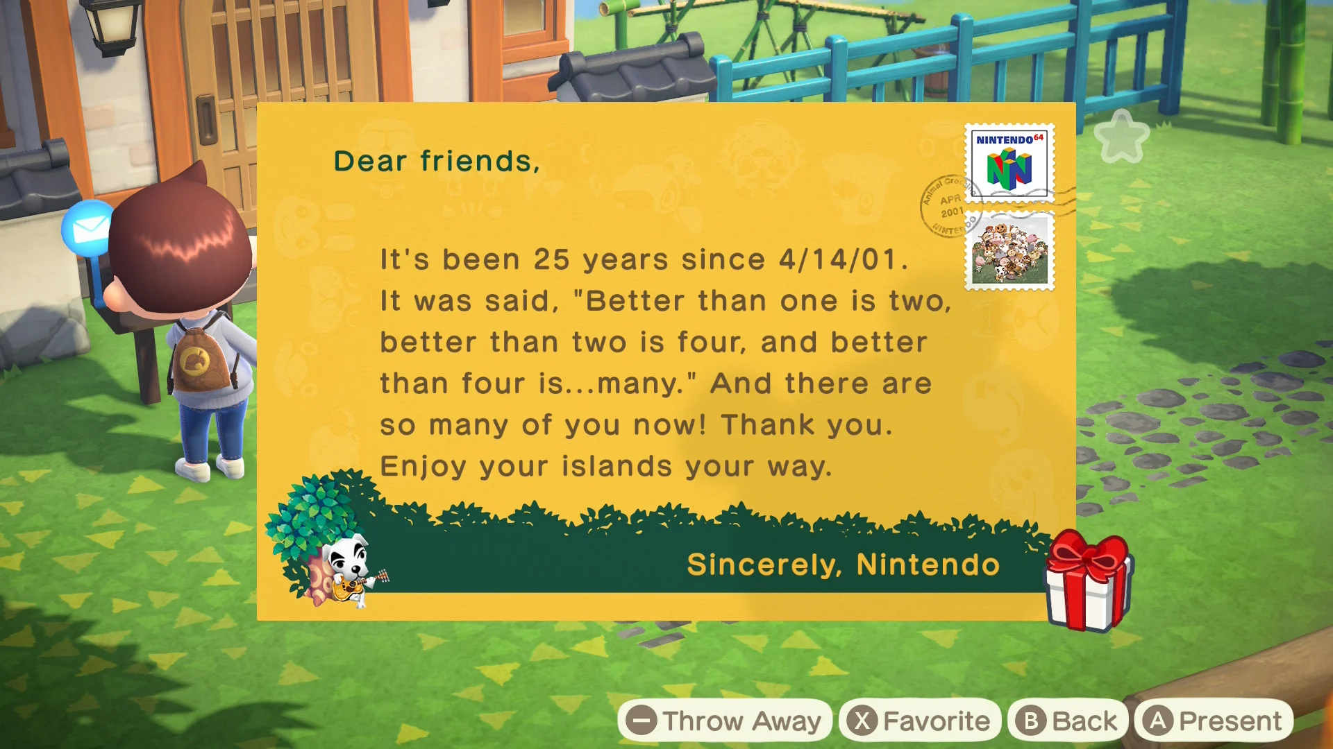 Na obrazku widzimy list w języku angielskim. Treść listu to podziękowanie od Nintendo za 25 lat z serią Animal Crossing. 25 lat minęło 14 kwietnia 2026 roku. List ma żółte tło i czarne napisy. W tle za listem widzimy otoczenie z gry, czyli głównie zieloną trawę i postać z brązowymi włosami i brązowym plecakiem, która sięga do skrzynki na listy. Obok widać fragment domu i ogrodu.
