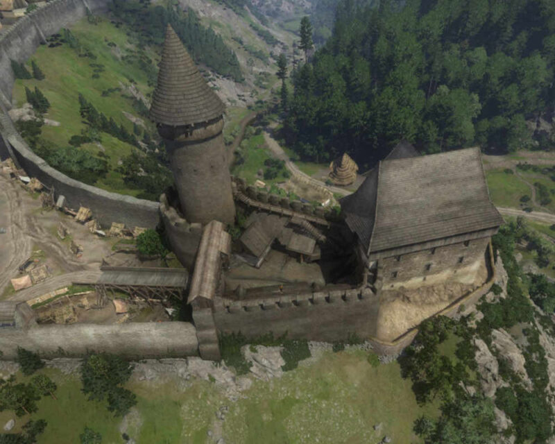 Na obrazku widać wzgórze na którym znajduje się średniowieczny zamek inspirowany zamkiem Pirkstejn. Ma wieżę ze szpiczastym dachem, a w pobliżu znajduje się gruby, długi, kamienny mur. W okolicy zamku widnieje gęsty las. Na zboczach wzgórza leżą kamienie.