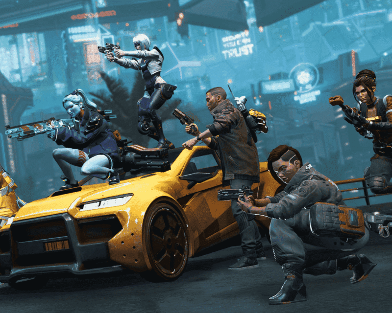 Obrazek przedstawia screena z kolaboracji między Apex Legends a grą Cyberpunk 2077. Widzimy grupę postaci wokół żółtego samochodu. Osoby mają bronie i są ubrane w futyrystycznym stylu. Tło jest niebieskie, widać wieżowce i inne wysokie budynki